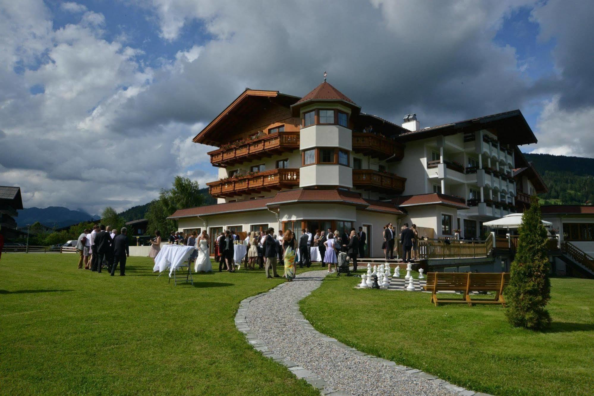 Hotel Das Urbisgut Altenmarkt im Pongau Exterior foto